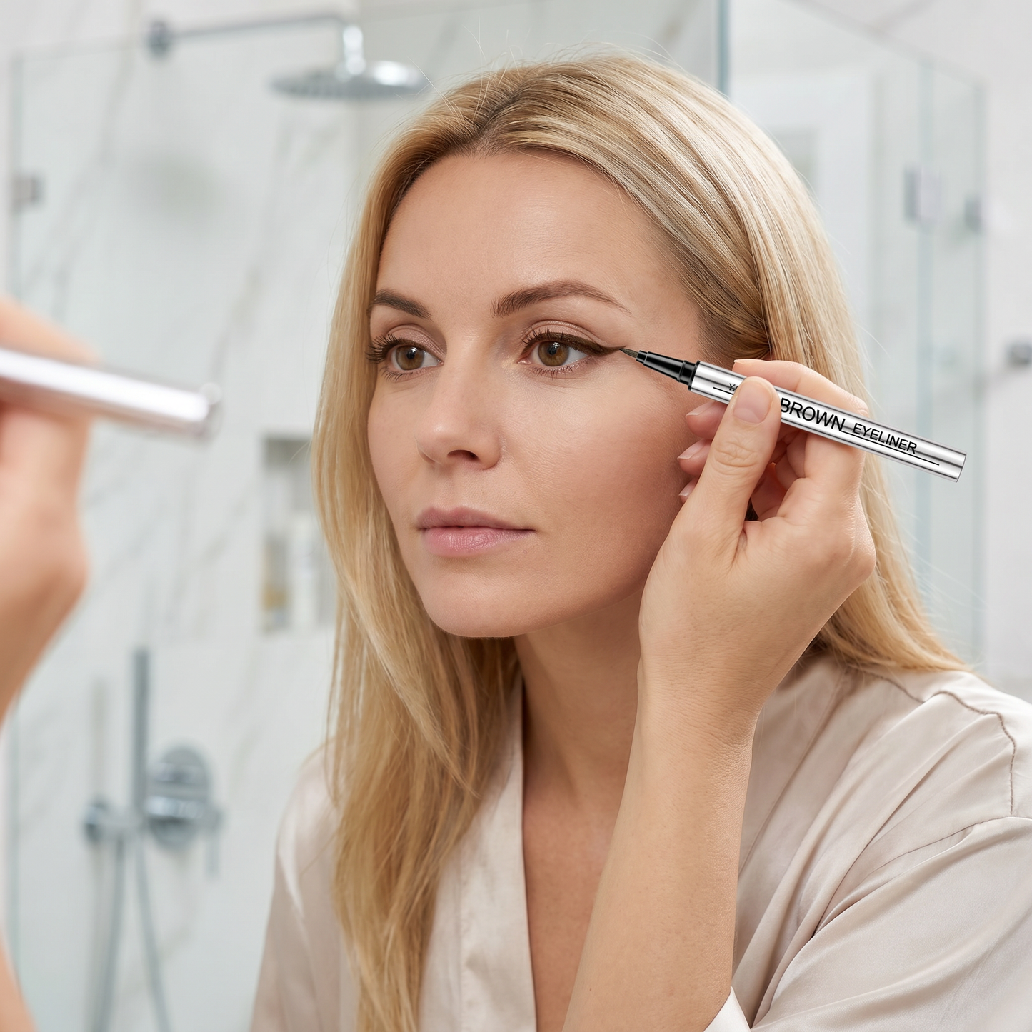 Ultraprecis Vattentät Flytande Eyelinerpenna